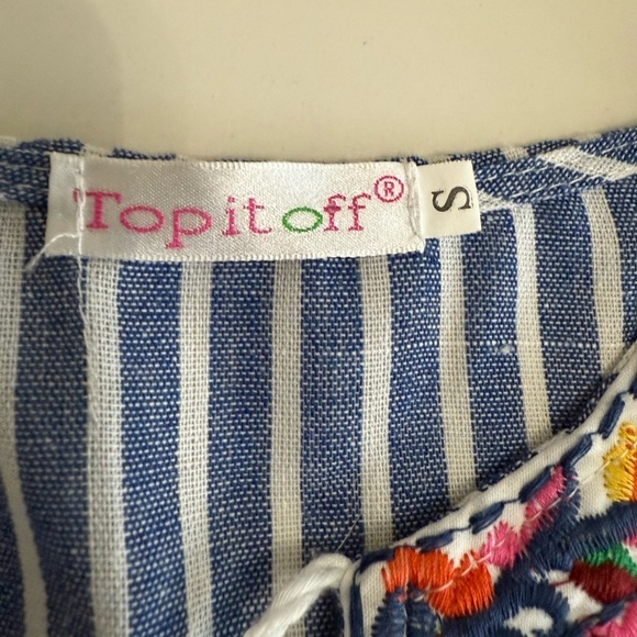 Striped Tunic with Colorful Embroidery Size small - Picture 7 of 7